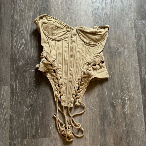 Corset lace up top super trendy - Picture 2 of 8